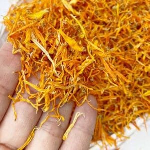 természetes esküvői konfetti, szárított szirom, esküvői szirom, konfetti szórás