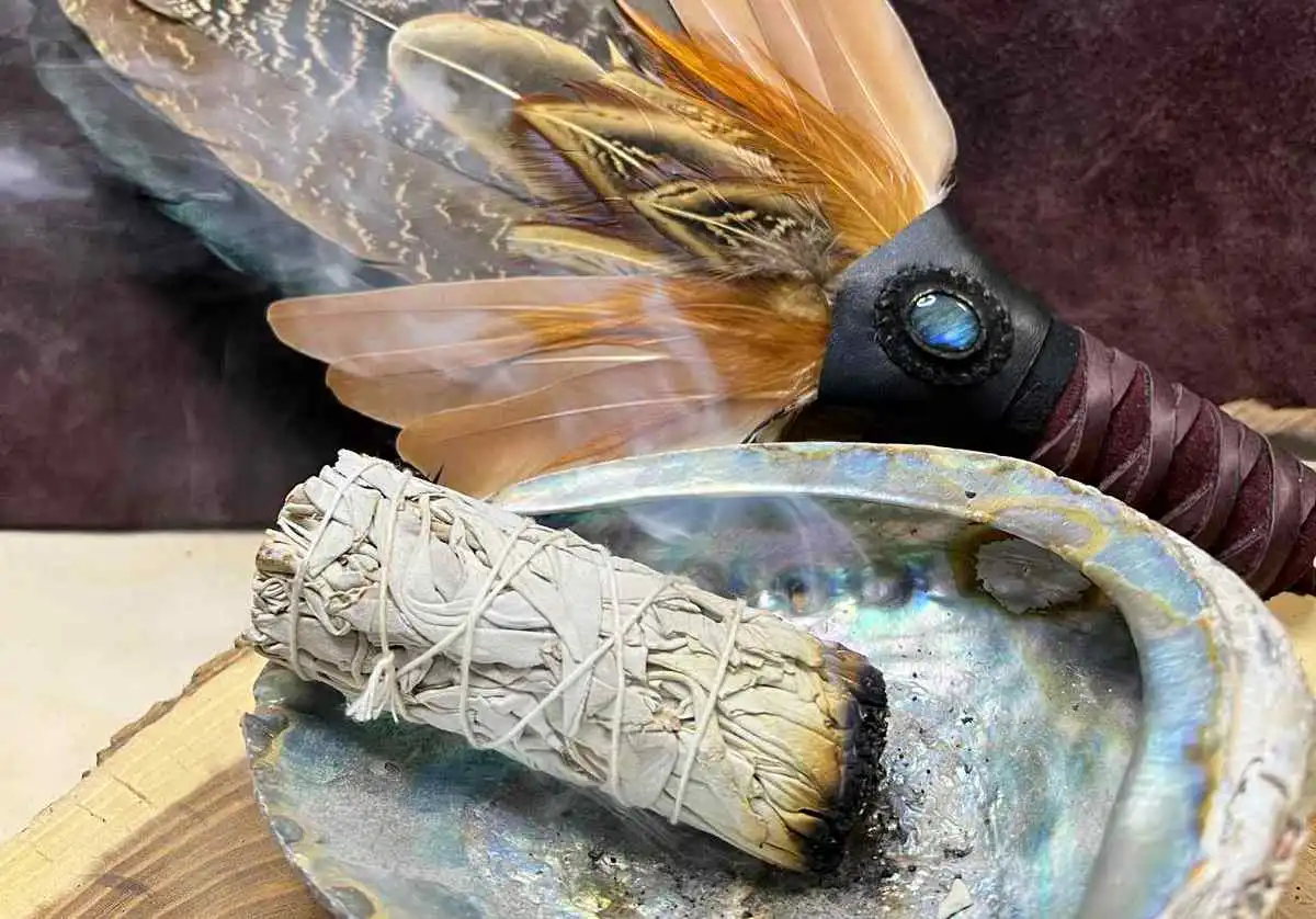 füstlegyező szertartás eszközei