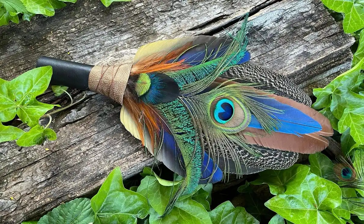 füstlegyező pávatollakból