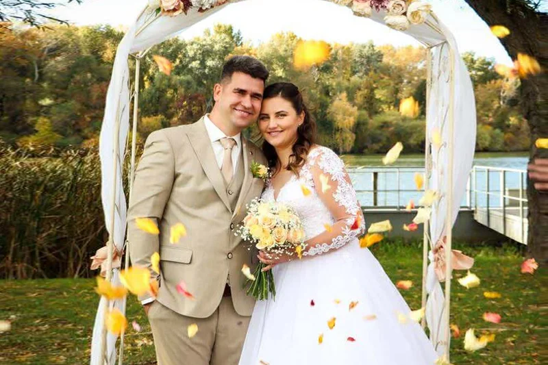 Szebenyi Anna Slider